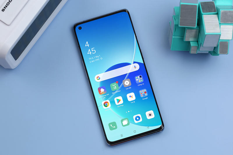 Kích thước màn hình Reno6 Pro 5G nhỉnh hơn so với Reno7 Pro 5G